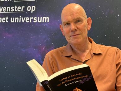 Govert lees uit zijn boek