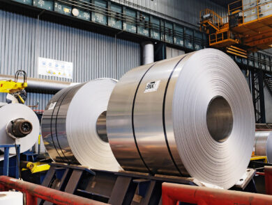 Rollen staal Aperam, Vlaanderen